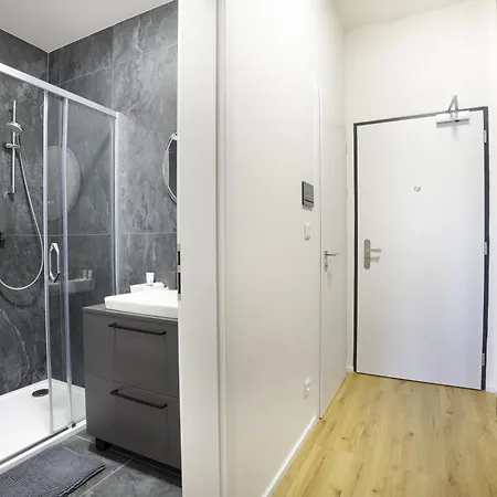 Calmora Opticka Wifi Klimatizace Balkon Nespresso Komarov